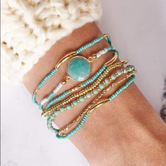 The House Of Gentry Jewelry - Stretchy Turquoise/Gold Beaded Bracelet